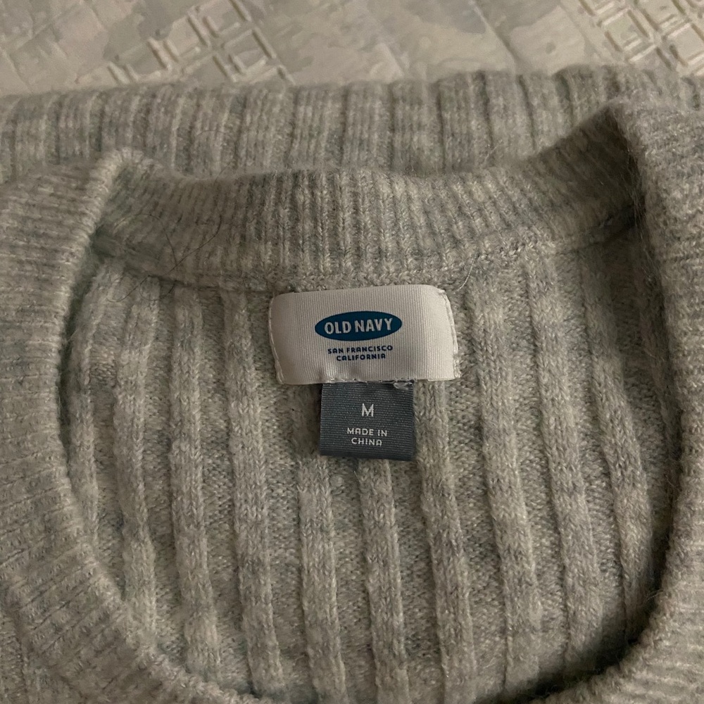 Medium old navy gray sweater